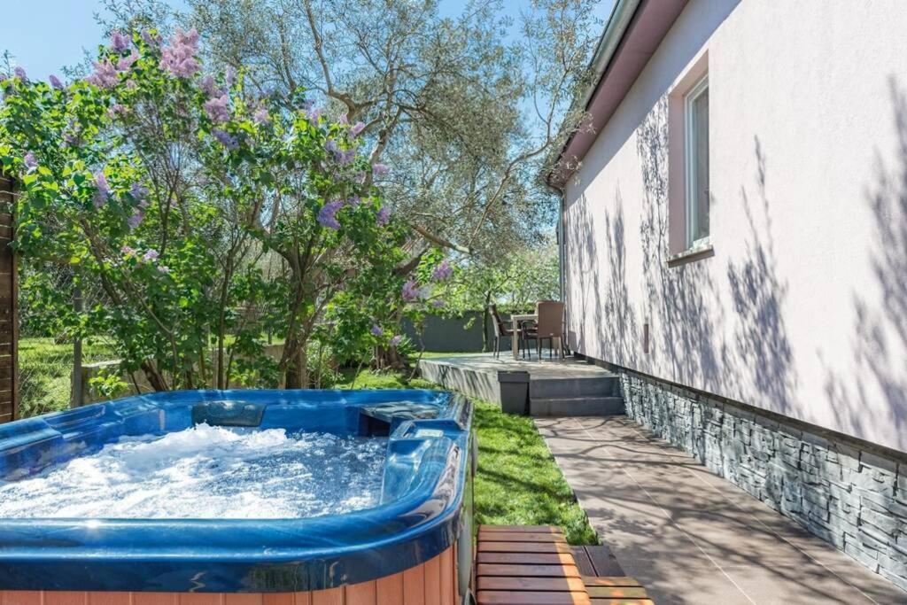 House Pelini Villa Пула Екстериор снимка